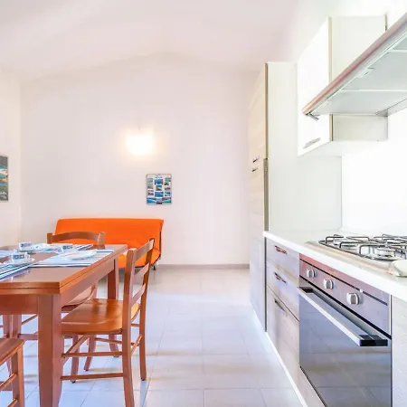 Apartment Le Canne - Teo110 By Interhome *